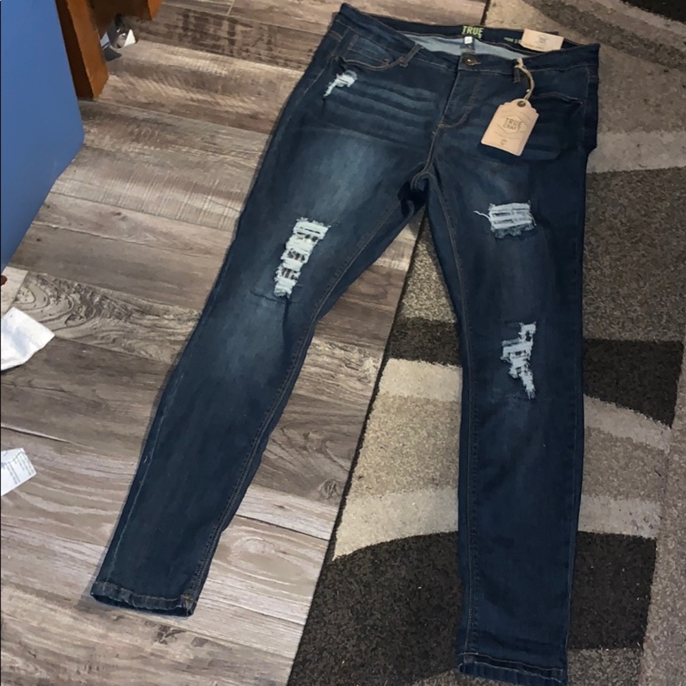 TRUE CRAFT Plus Size Plaid Destructed Jeans - NWT